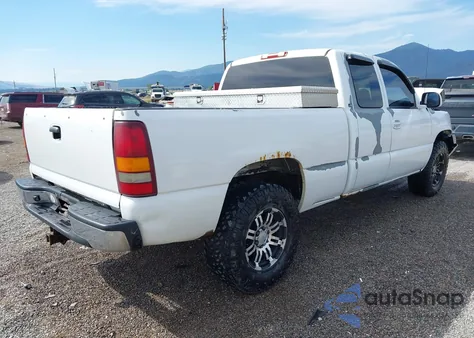 2002 Chevrolet Silverado 1500 Ls from USA, damaged, VIN 2GCEK19T721198151